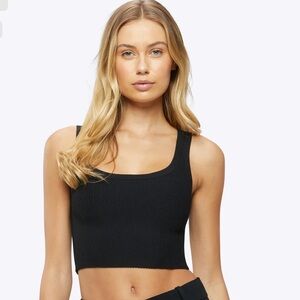 CUTS Coreflex™ Cropped Black Ribbed Crop Top Tank
